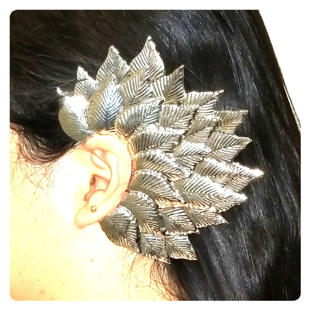 Ear cuff